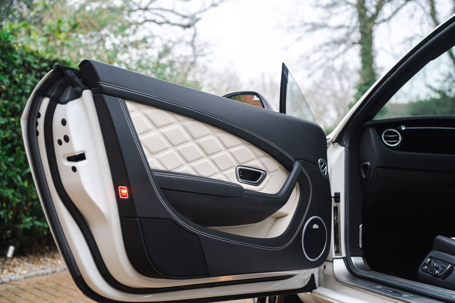 Used Bentley Continental 2015 for sale - 76107491: Photo 90