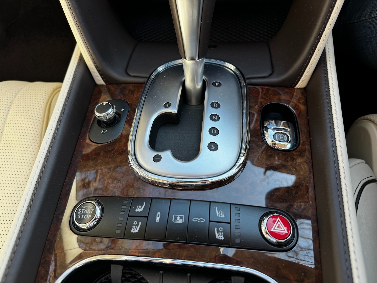 Used Bentley Flying Spur 2014 for sale - 76595360: Photo 17