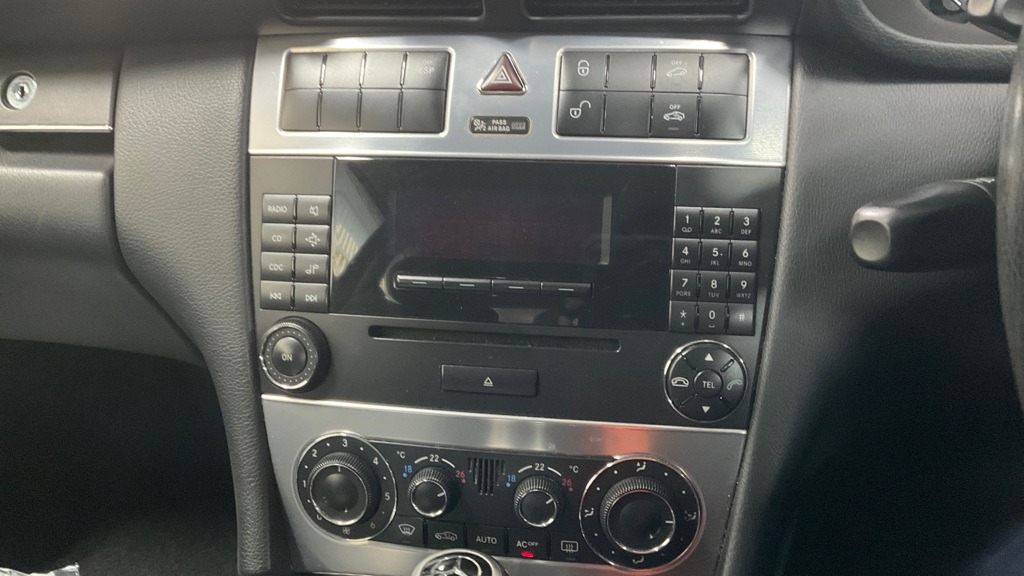 Used Mercedes-Benz C Class 2004 for sale - 75836332: Photo 12