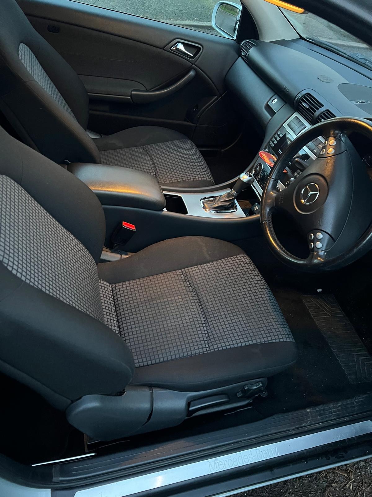 Used Mercedes-Benz C Class 2004 for sale - 75836332: Photo 9