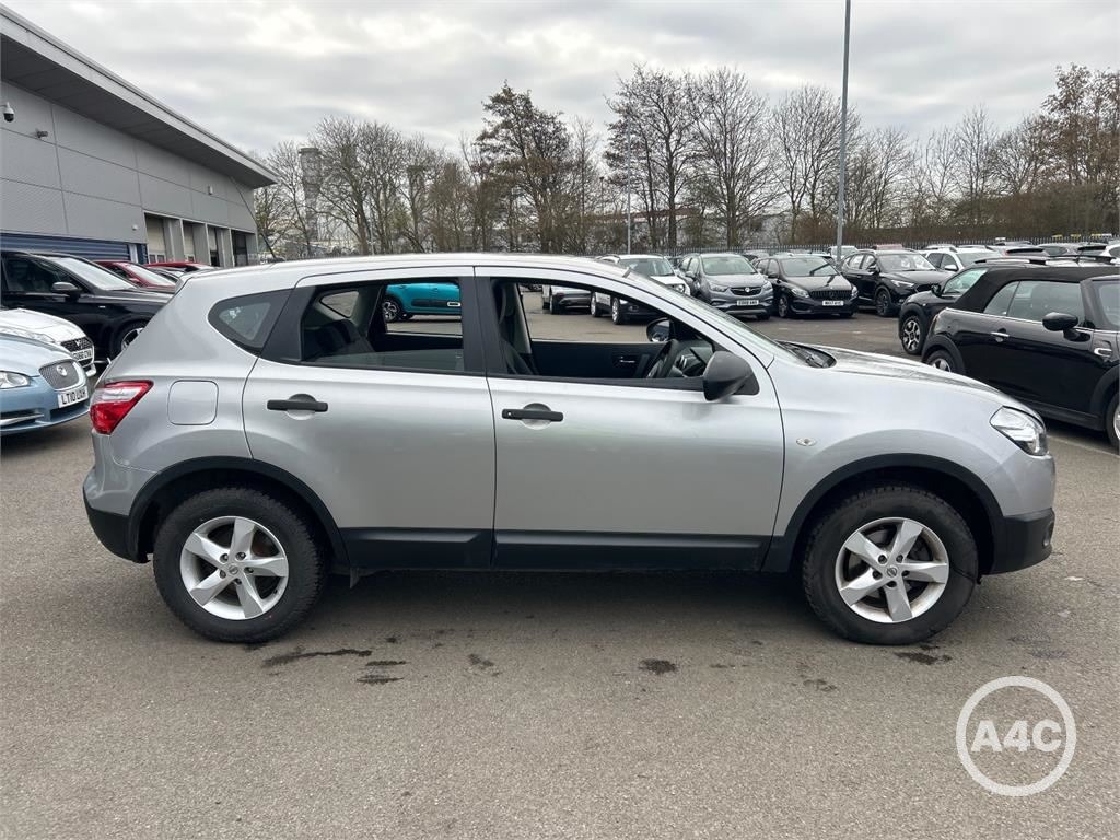 Used Nissan Qashqai 2010 for sale - 77751896: Photo 12
