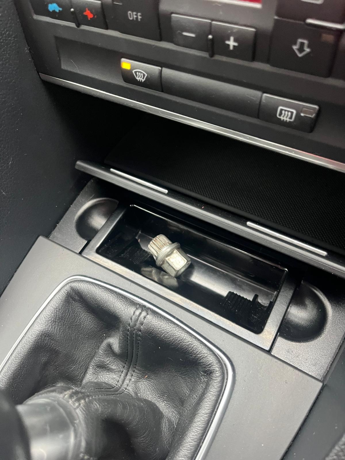 Used Audi A4 2004 for sale - 77314272: Photo 3