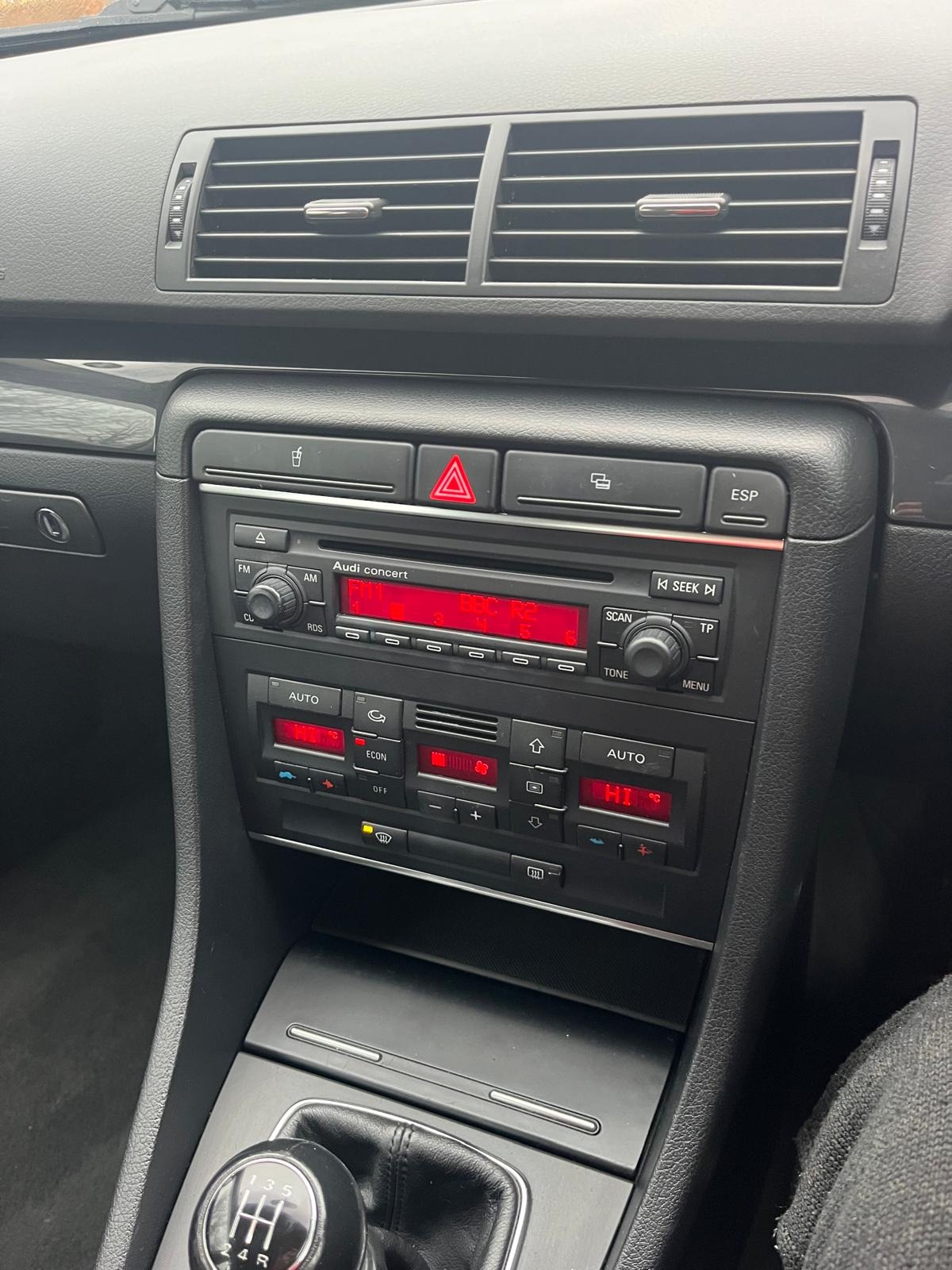 Used Audi A4 2004 for sale - 77314272: Photo 6