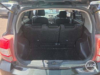 Used Toyota Urban Cruiser 2012 for sale - 79347351: Photo