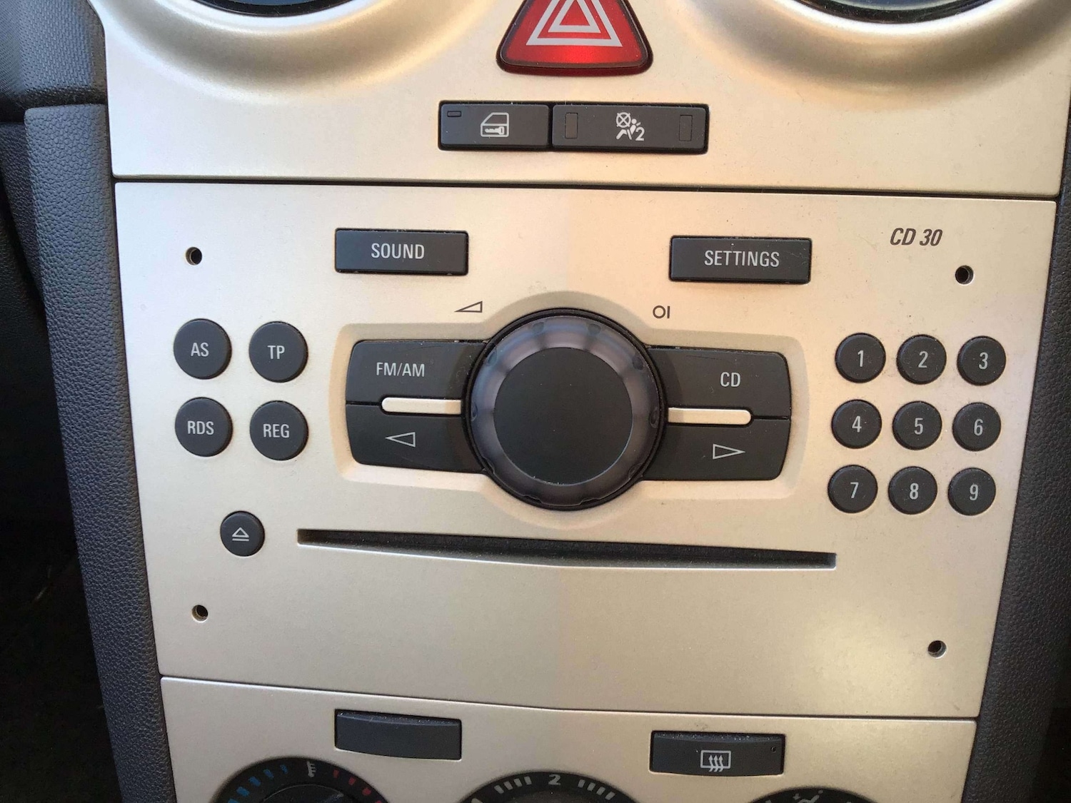 Used Vauxhall Corsa 2011 for sale - 78091931: Photo 8