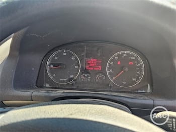 Used Volkswagen Touran 2008 for sale - 79848458: Photo
