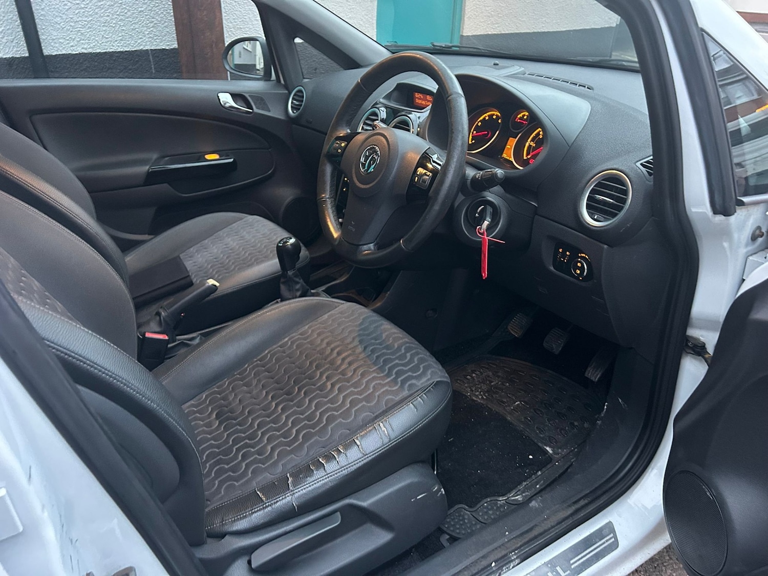 Used Vauxhall Corsa 2013 for sale - 77296889: Photo 15