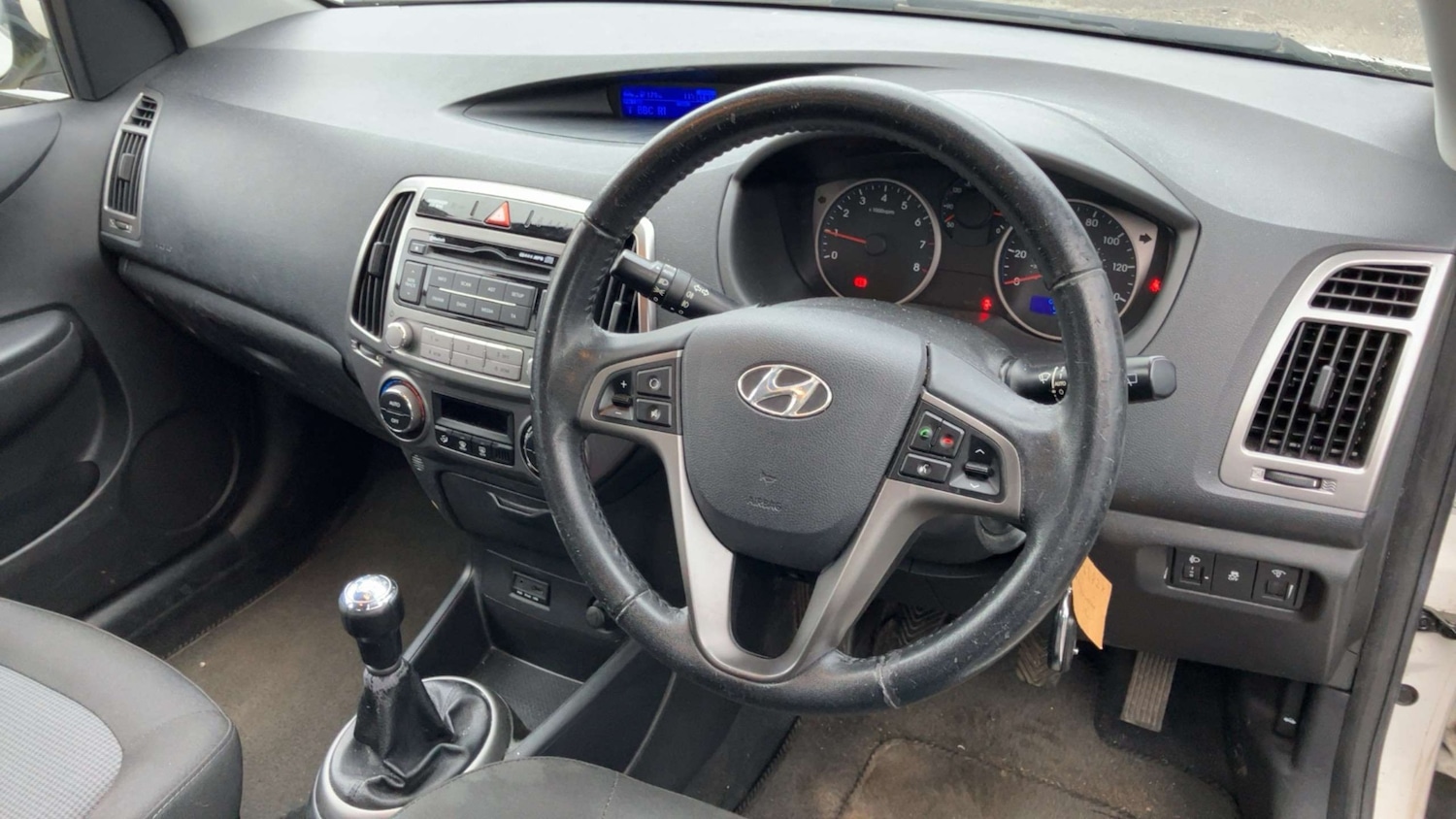 Used Hyundai i20 2013 for sale - 77751904: Photo 6