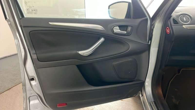 Used Ford Galaxy 2010 for sale - 77519982: Photo 31