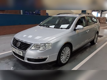 Used Volkswagen Passat 2010 for sale - 79385607: Photo