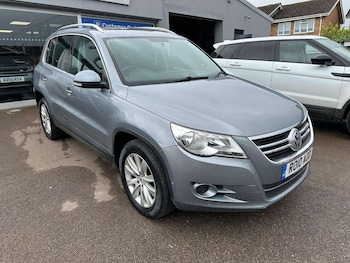 Used Volkswagen Tiguan 2010 for sale - 78733184: Photo