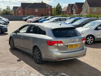 Used Toyota Avensis 2012 for sale - 79828270: Photo