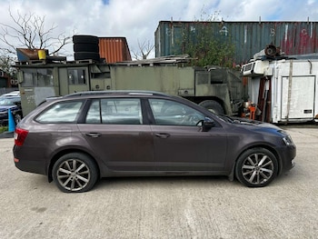 Used Skoda Octavia 2013 for sale - 78520907: Photo