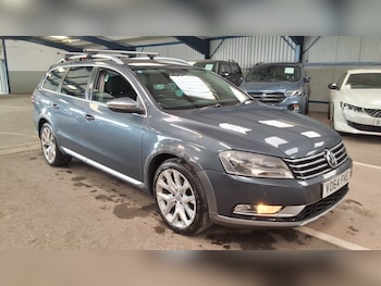Used Volkswagen Passat 2014 for sale - 79399486: Photo