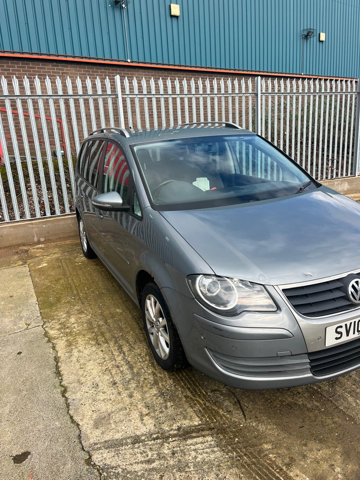 Used Volkswagen Touran 2010 for sale - 77593085: Photo 11