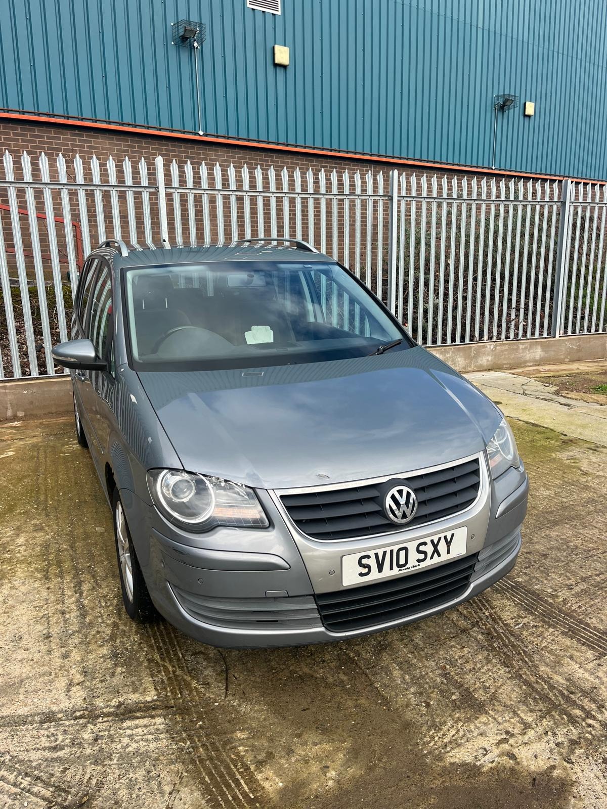 Used Volkswagen Touran 2010 for sale - 77593085: Photo 12