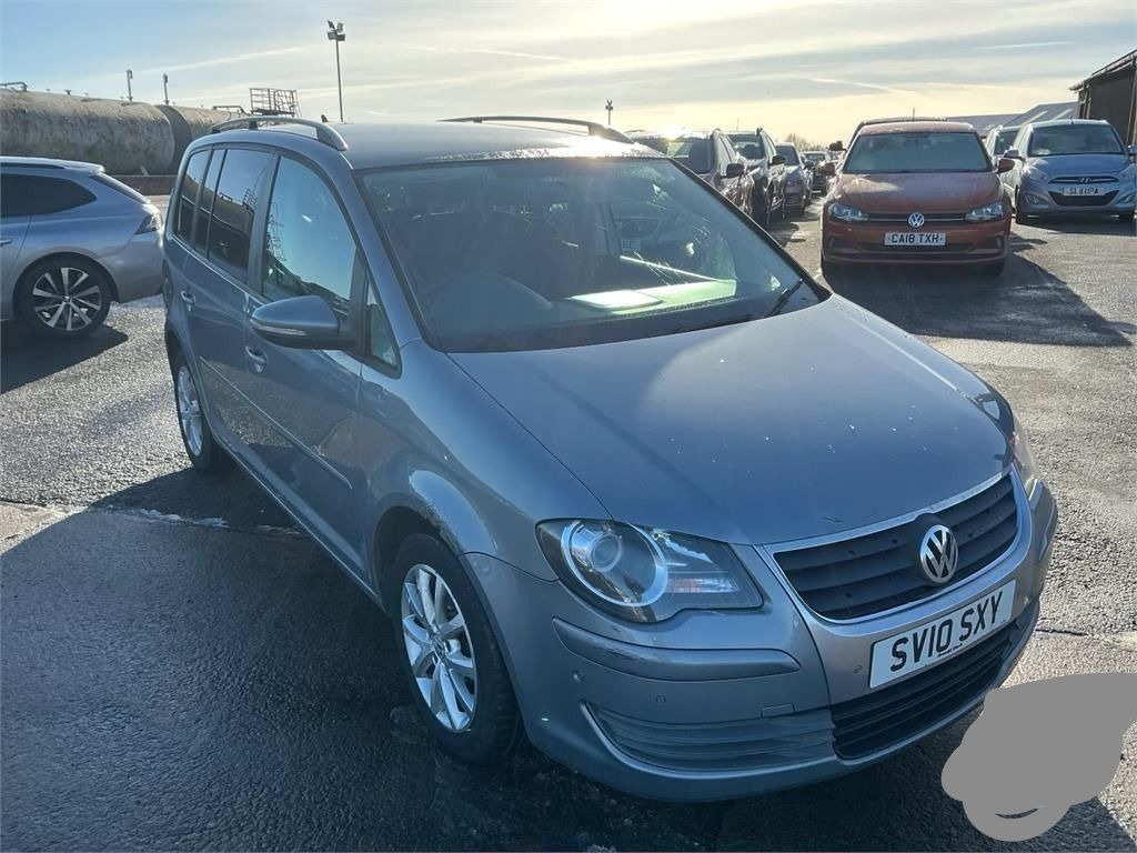 Used Volkswagen Touran 2010 for sale - 77593085: Photo 2