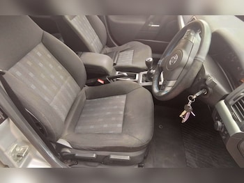 Used Vauxhall Vectra 2008 for sale - 79483646: Photo