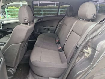 Used Vauxhall Astra 2010 for sale - 79806239: Photo