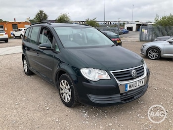 Used Volkswagen Touran 2010 for sale - 78489388: Photo