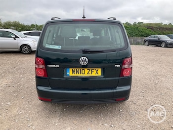 Used Volkswagen Touran 2010 for sale - 78489388: Photo