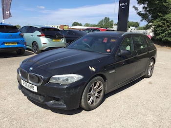 Used BMW 5 Series 2011 for sale - 79347357: Photo