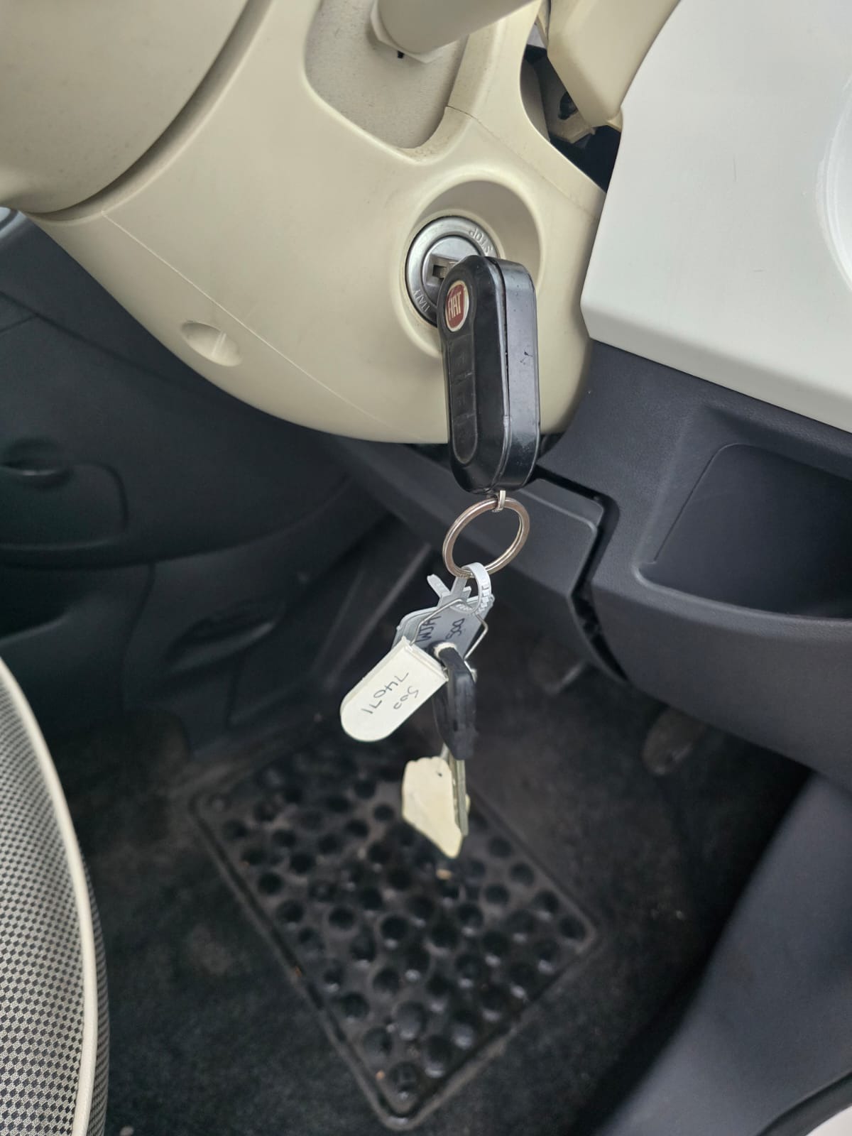 Used Fiat 500 2010 for sale - 77399544: Photo 12