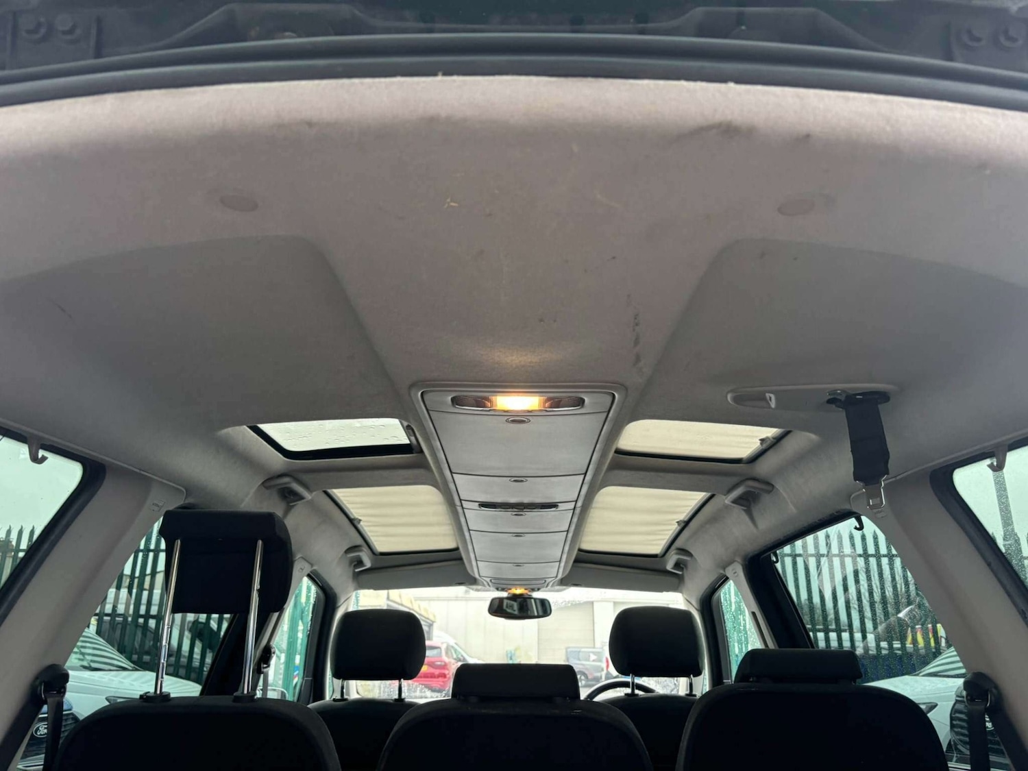 Used Ford Galaxy 2009 for sale - 77751907: Photo 17