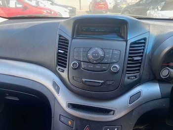 Used Chevrolet Orlando 2011 for sale - 79267893: Photo