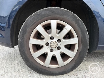Used Volkswagen Touran 2012 for sale - 79193260: Photo