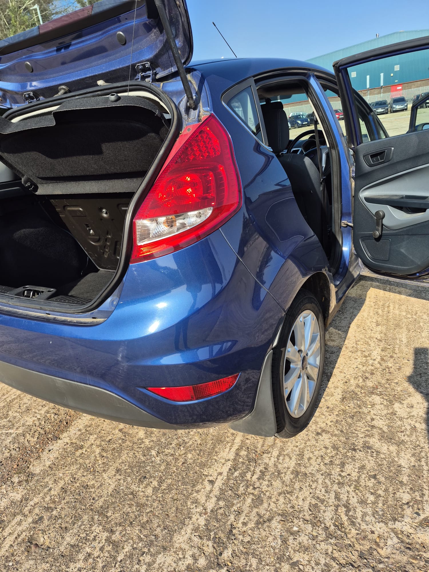 Used Ford Fiesta 2010 for sale - 77687313: Photo 13