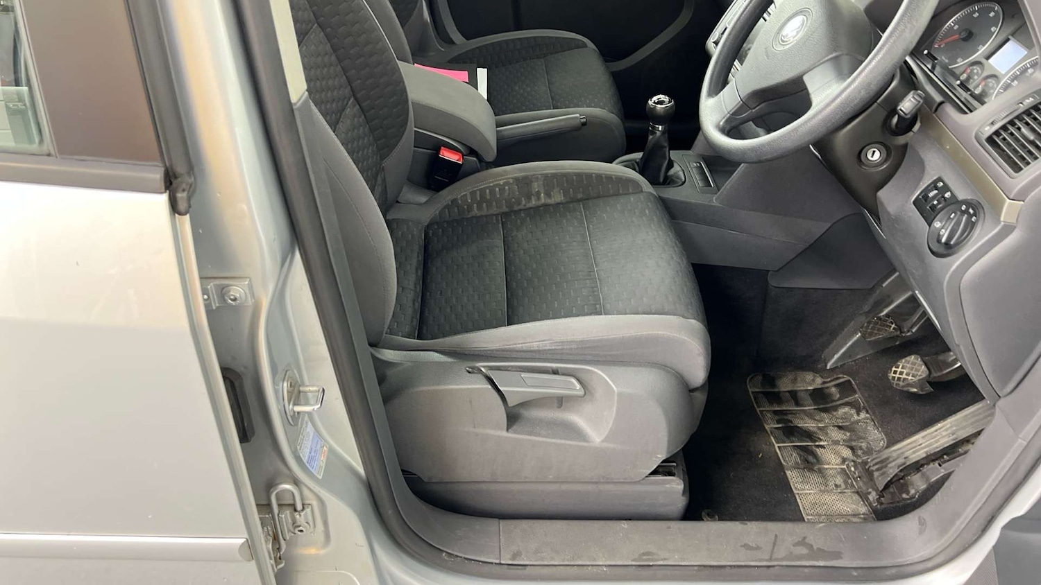 Used Volkswagen Touran 2009 for sale - 78112498: Photo 14