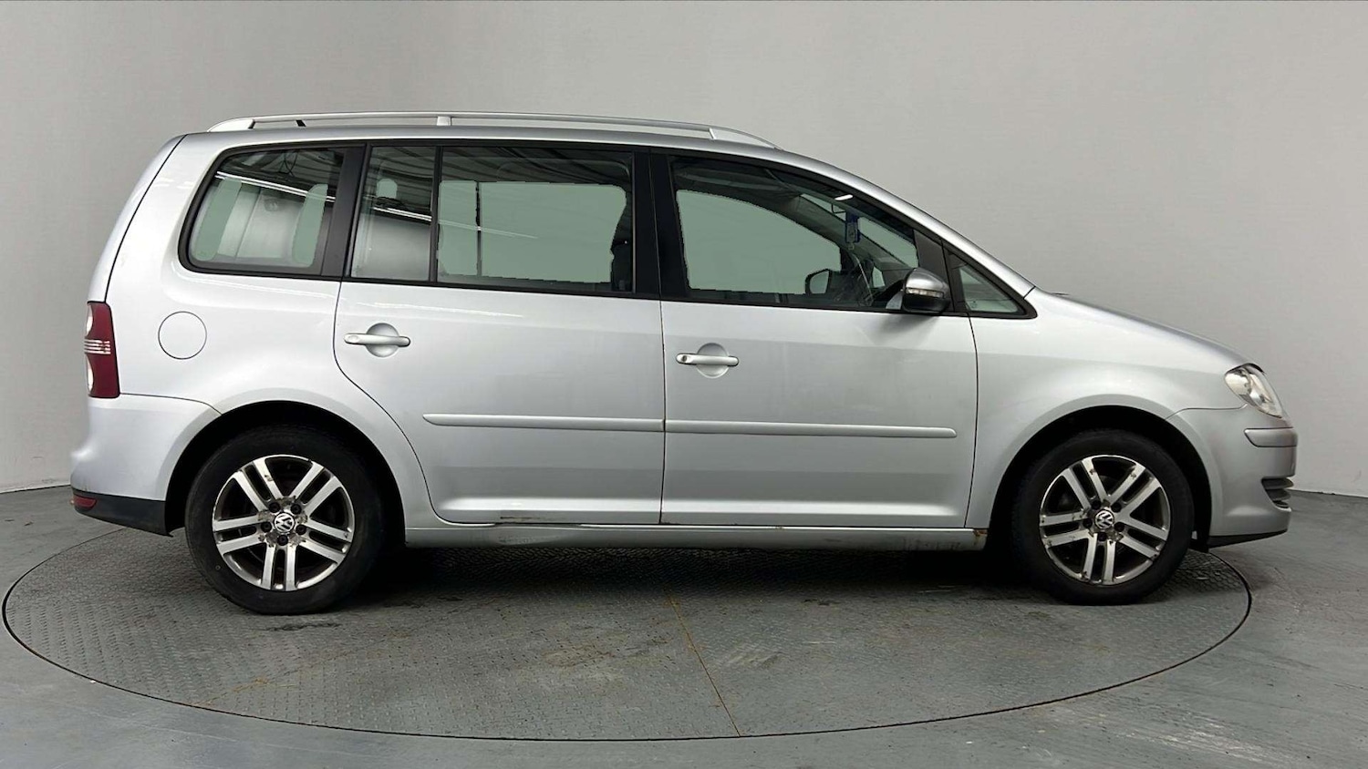 Used Volkswagen Touran 2009 for sale - 78112498: Photo 7