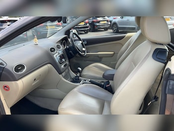 Used Ford Focus CC 2010 for sale - 79193233: Photo