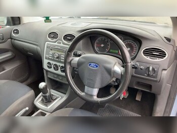 Used Ford Focus 2006 for sale - 77849093: Photo