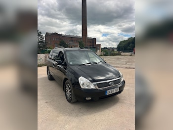 Used Kia Sedona 2010 for sale - 78884044: Photo