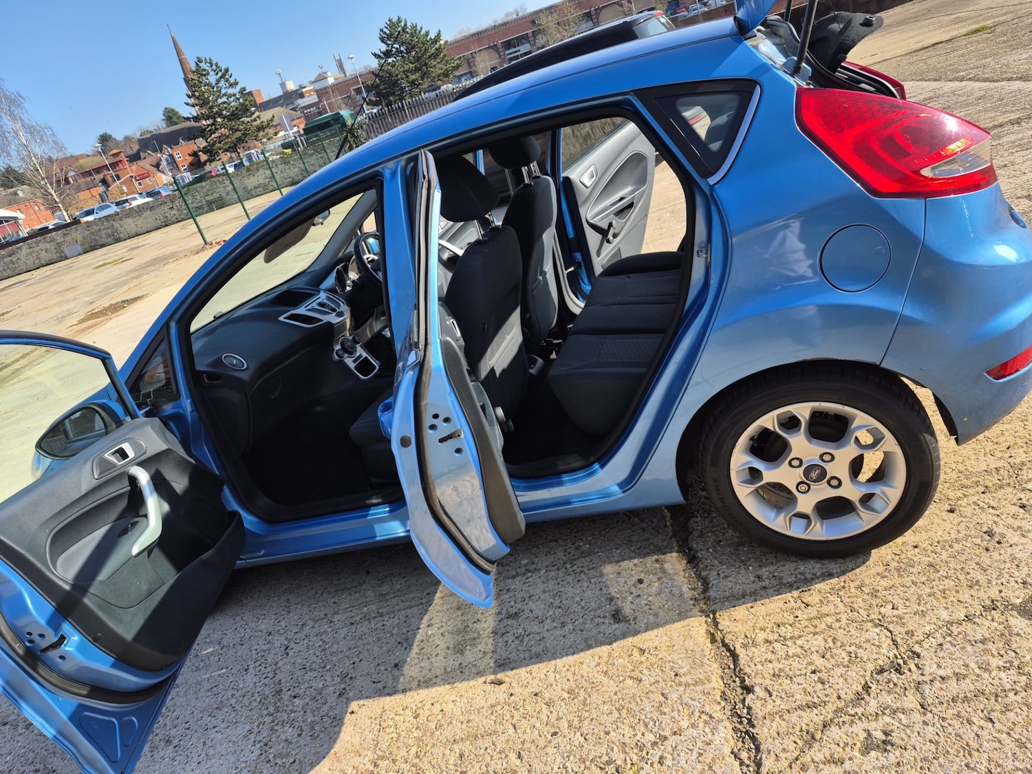 Used Ford Fiesta 2011 for sale - 77607139: Photo 35