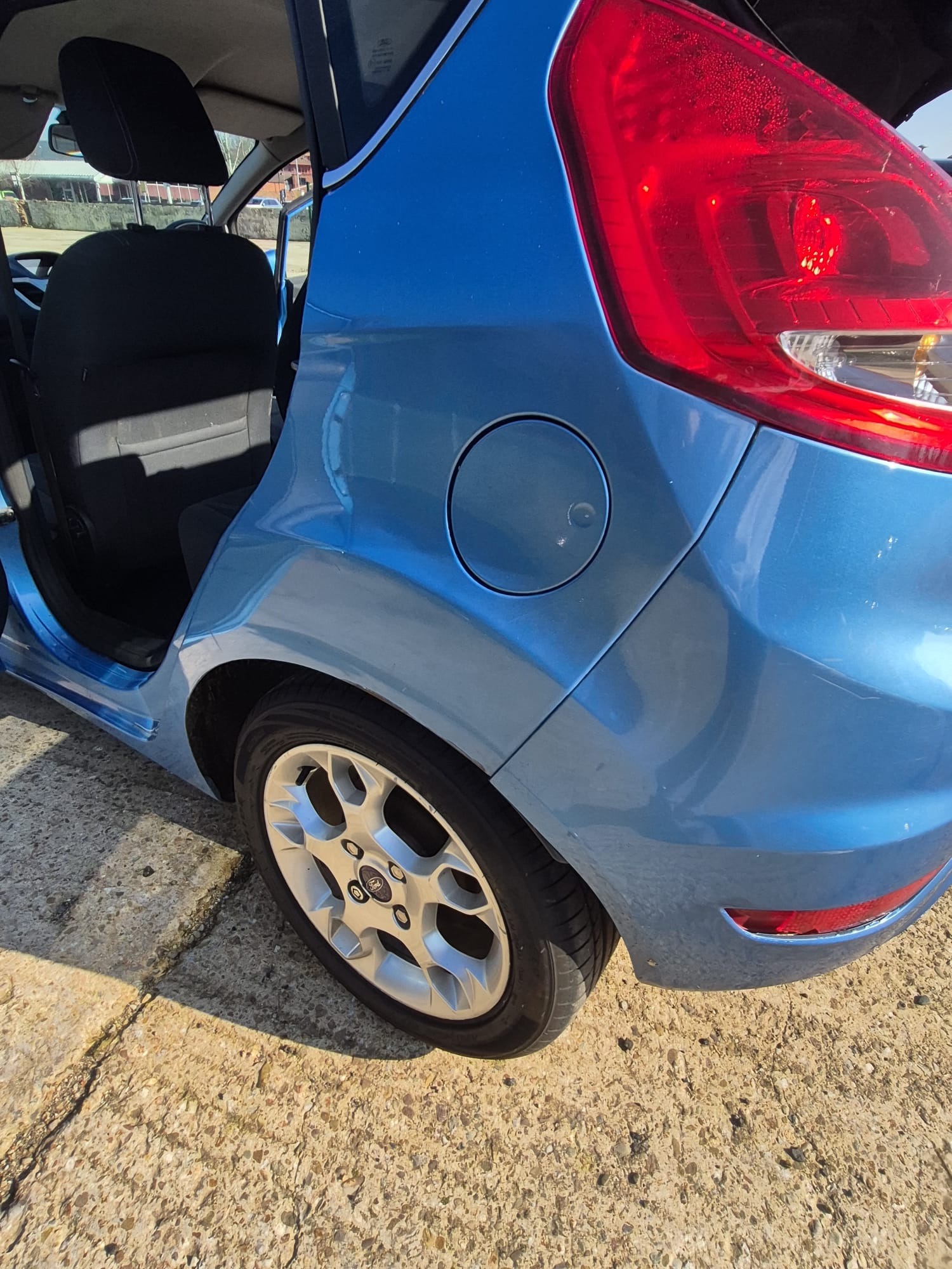 Used Ford Fiesta 2011 for sale - 77607139: Photo 6