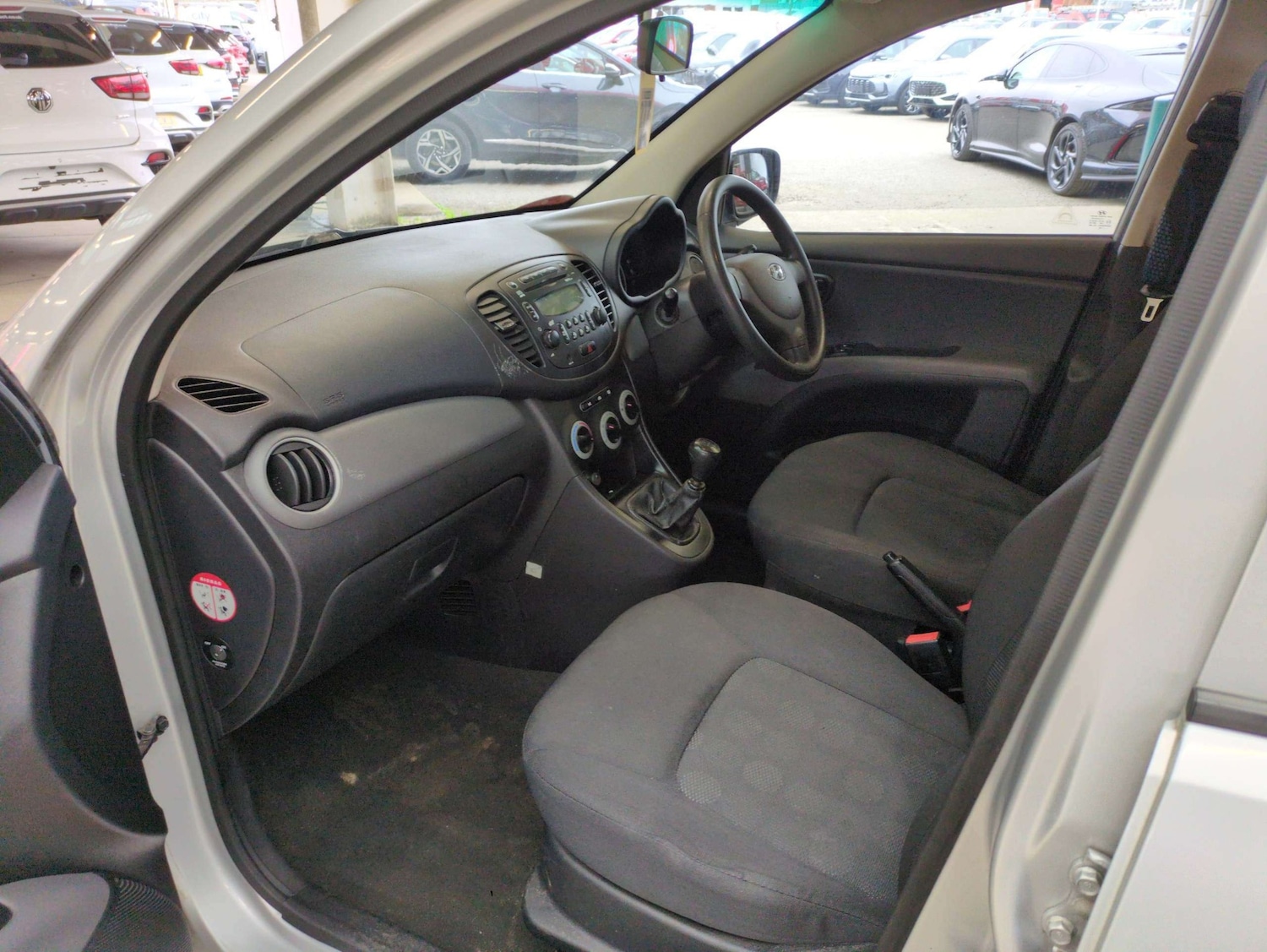 Used Hyundai i10 2010 for sale - 77848886: Photo 3