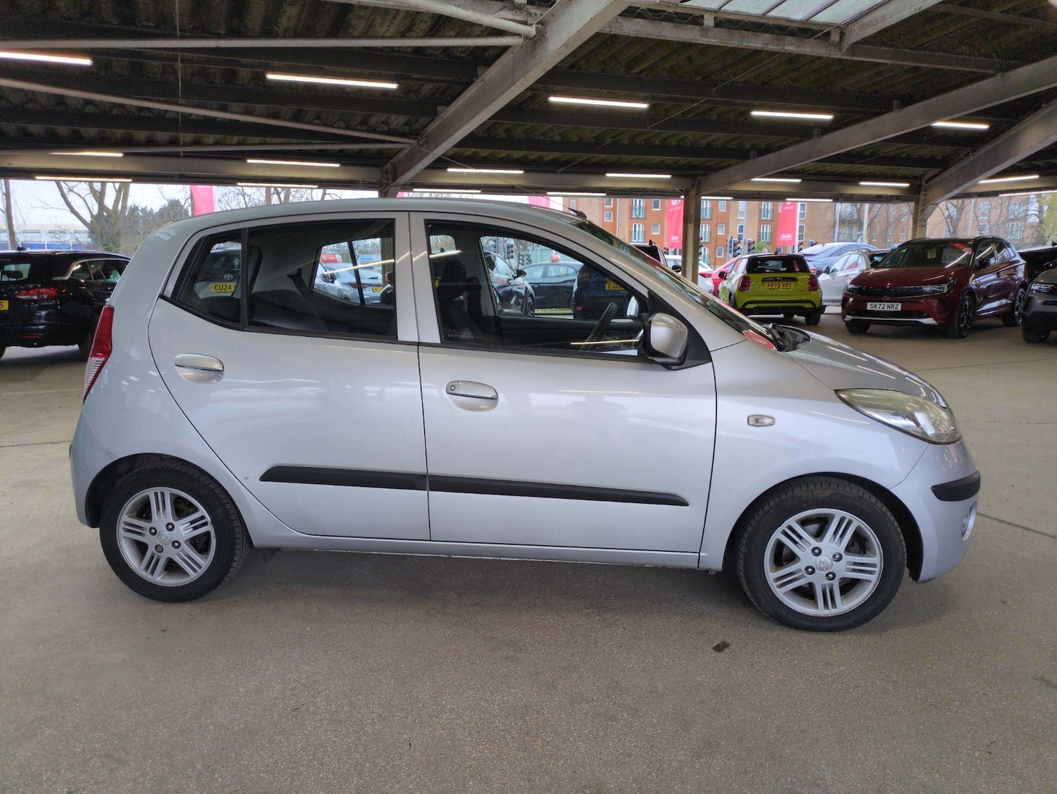 Used Hyundai i10 2010 for sale - 77848886: Photo 6