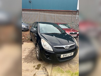 Used Hyundai i20 2011 for sale - 77687401: Photo