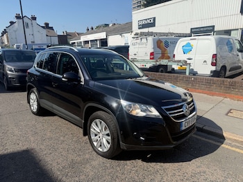 Used Volkswagen Tiguan 2011 for sale - 79067624: Photo