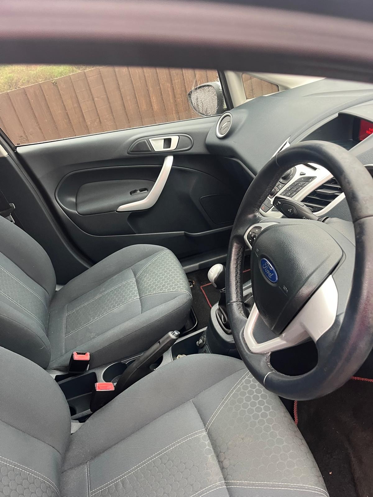 Used Ford Fiesta 2011 for sale - 77259016: Photo 6