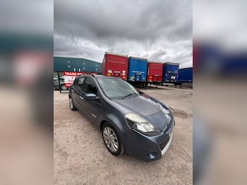 Used Renault Clio 2010 for sale - 79811625: Photo