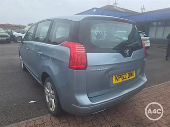 Used Peugeot 5008 2012 for sale - 79661322: Photo