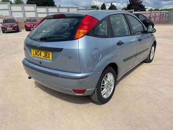 Used Ford Focus 2004 for sale - 78688010: Photo