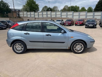 Used Ford Focus 2004 for sale - 78688010: Photo