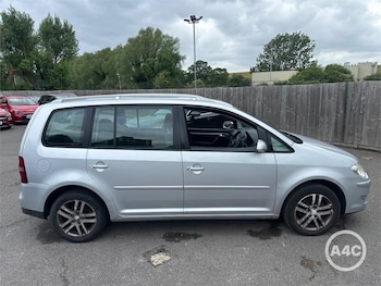 Used Volkswagen Touran 2007 for sale - 78654479: Photo