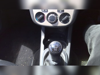 Used Vauxhall Corsa 2010 for sale - 78882560: Photo