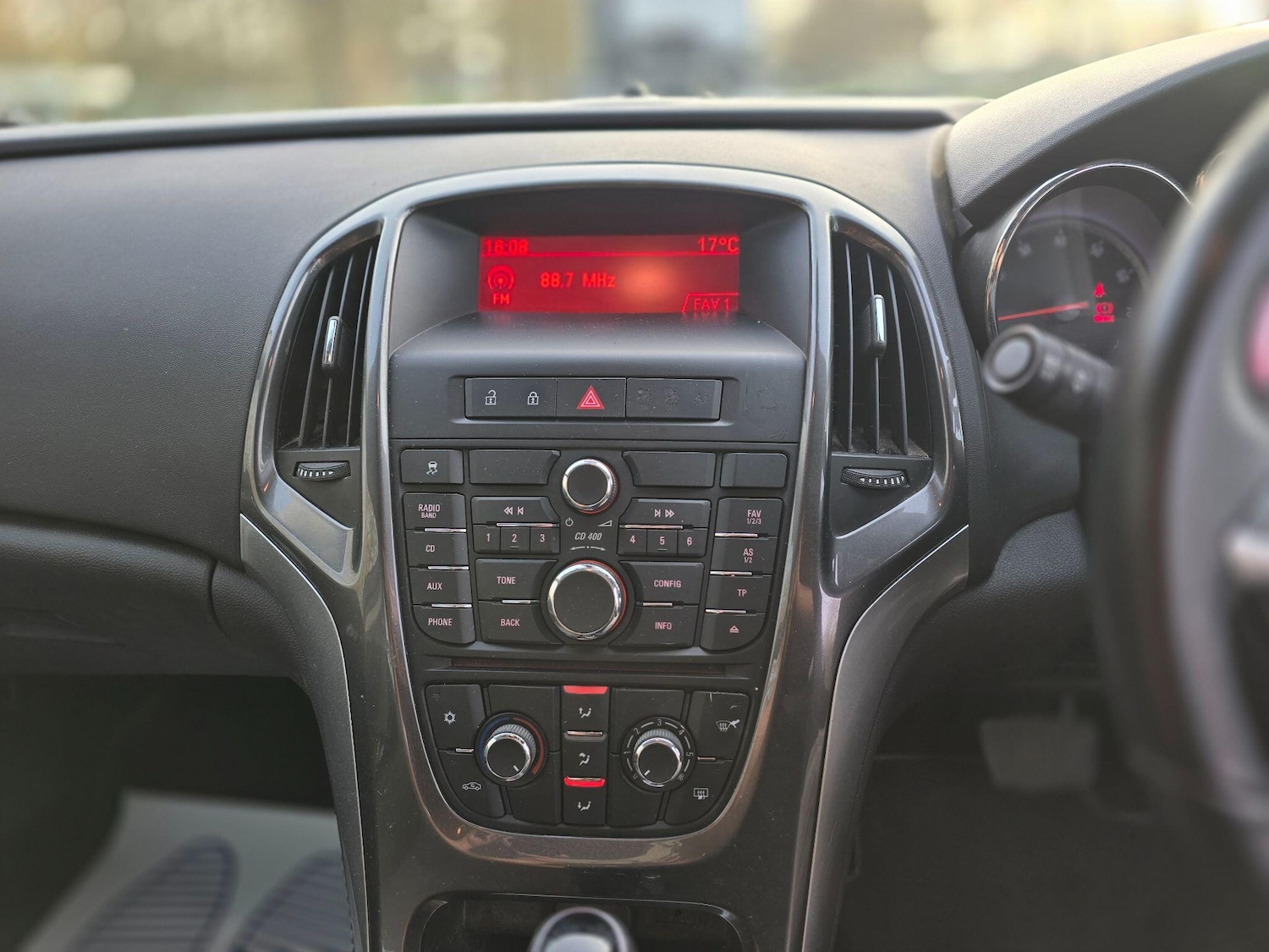 Used Vauxhall Astra for sale - 77783848: Photo 18